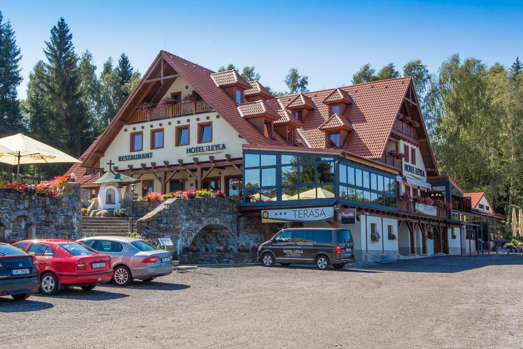 Hotel Leyla 3*